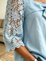 Women's Bow-Tie Lace Sleeve Blouse