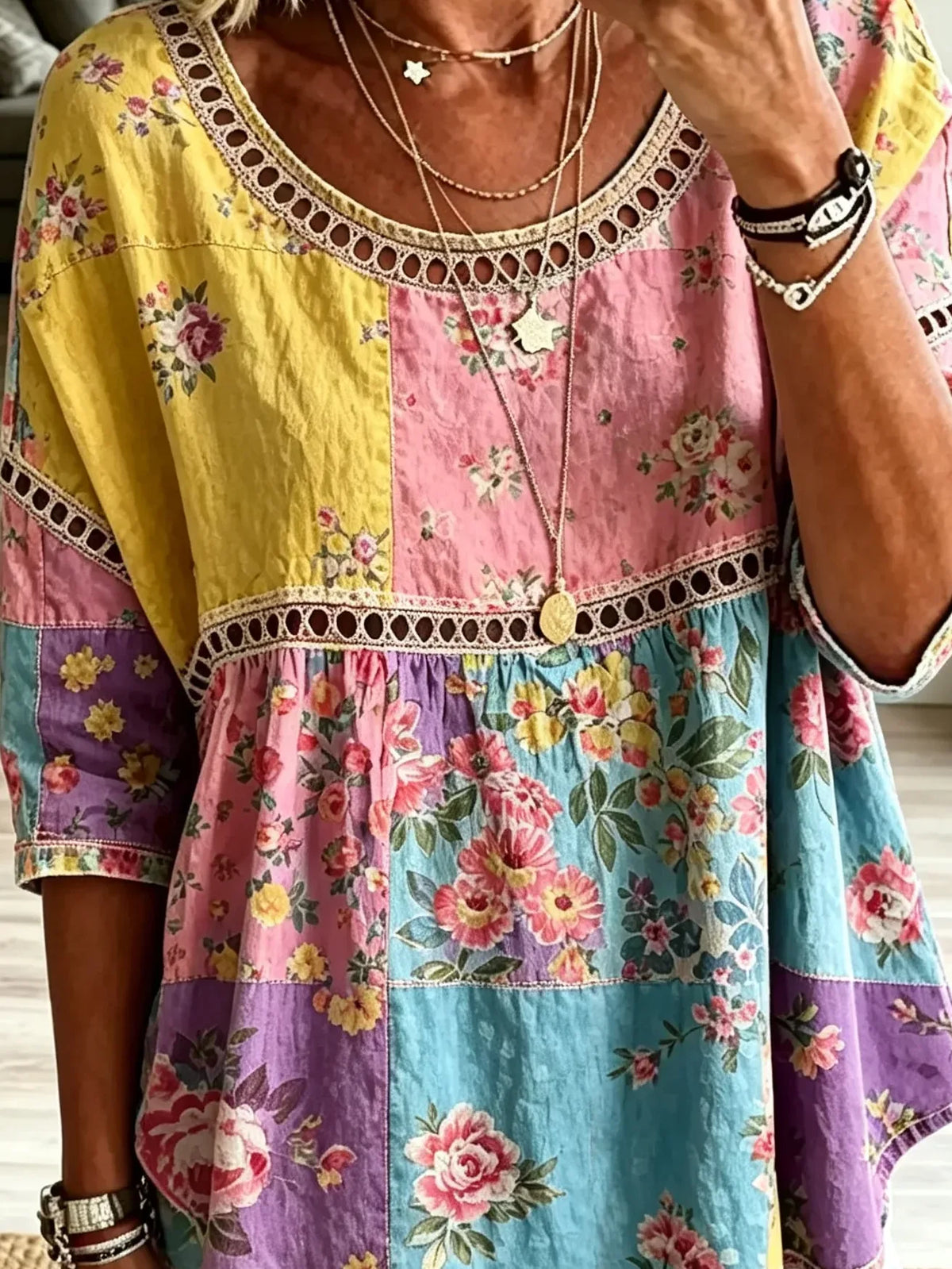 Women Color Block Floral Hollow Lace Print Babydoll Blouse
