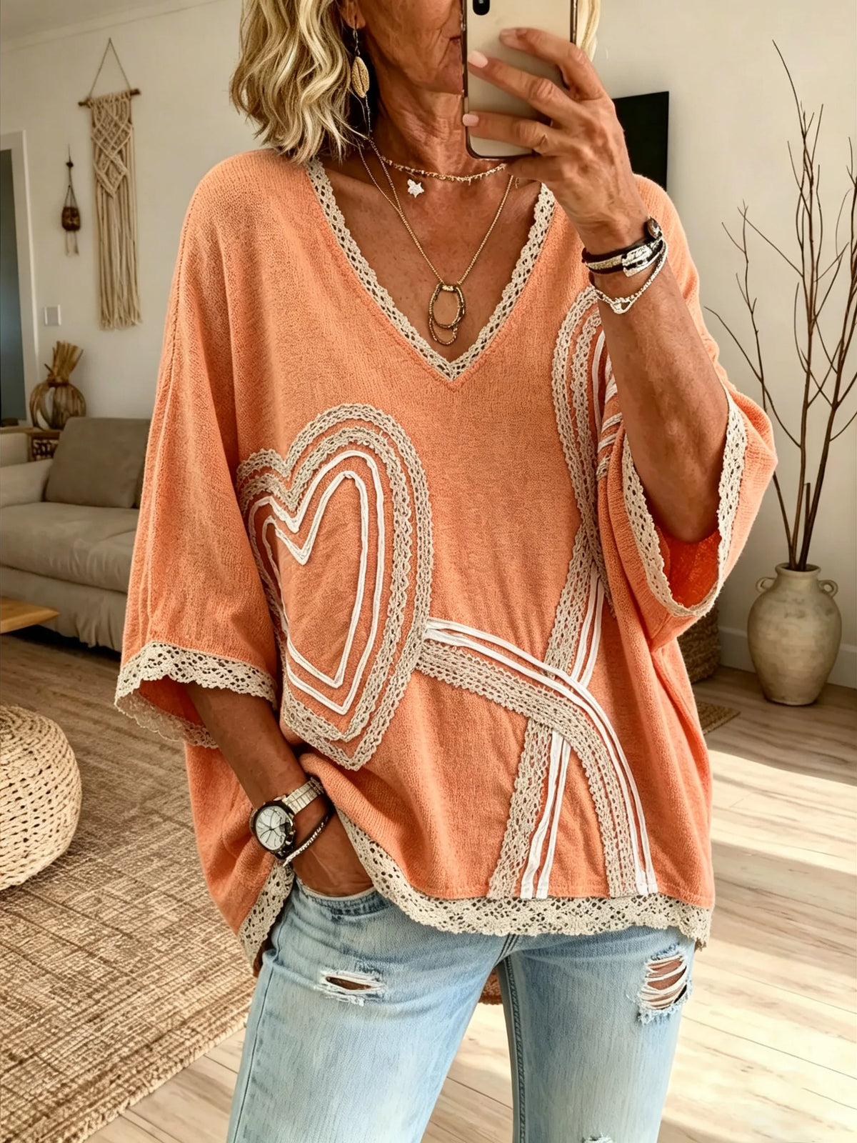 Women's Heart Line Lace V-Neck Wide Mid-Sleeve T-shirt